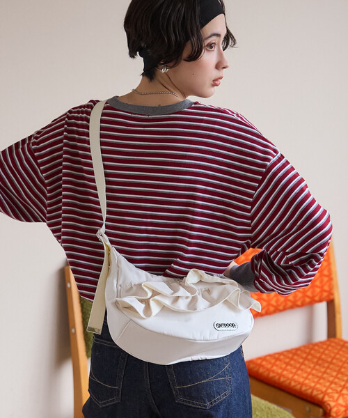 OUTDOOR PRODUCTS（アウトドアプロダクツ）の「OUTDOOR PRODUCTS × FREAK'S STORE/アウトドアプロダクツ 2WAY ナイロンフリルショルダーバッグ（ショルダーバッグ・レディース・オフホワイト/ブラック・ONE SIZE）」の11枚目の写真