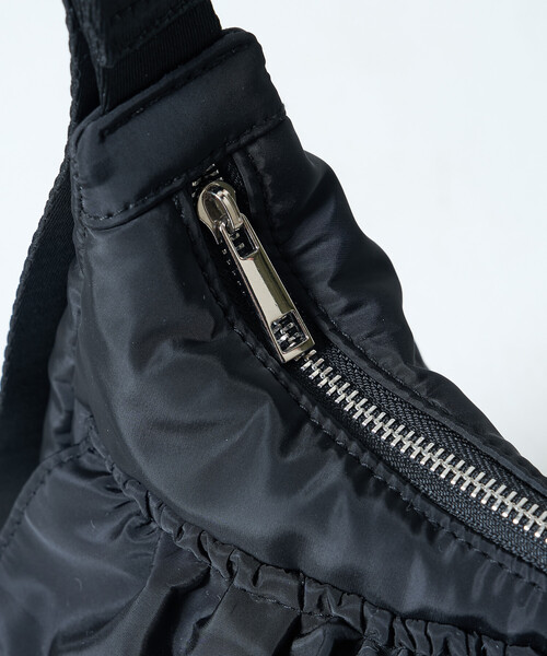 OUTDOOR PRODUCTS（アウトドアプロダクツ）の「OUTDOOR PRODUCTS × FREAK'S STORE/アウトドアプロダクツ 2WAY ナイロンフリルショルダーバッグ（ショルダーバッグ・レディース・オフホワイト/ブラック・ONE SIZE）」の18枚目の写真