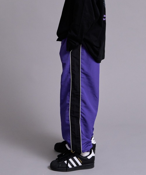 PAIRMANON STREET（ペアマノンストリート）の「【90-160cm】 【撥水機能】 ナイロン パンツ 配色 ライン デザイン 【PAIRMANON STREET】（その他パンツ・キッズ・ベージュ/チャコールグレー/パープル/ネイビー・140/100/150/110/130/120/90/160）」の20枚目の写真
