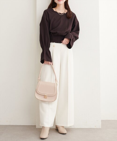 natural couture(ナチュラルクチュール)の「2WAYスカラップブラウス(シャツ/ブラウス・レディース・その他2/グレイッシュベージュ/サックスブルー/ブラウン/その他1/ブラック/アイボリー/ボルドー・FREE)」の13枚目の写真