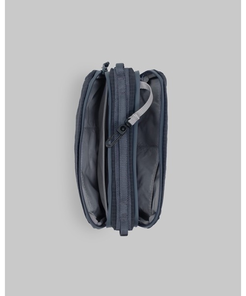 Topologie(トポロジー)の「Bottle Sacoche Medium(ボトル サコッシュミディアム)(ショルダーバッグ・レディース・ブルー/グリーン系/ダークグレー/アッシュグレー/ブルー系/ブラウン/パープル・ONE SIZE)」の10枚目の写真