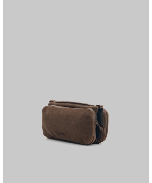Topologie(トポロジー)の「Bottle Sacoche Medium(ボトル サコッシュミディアム)(ショルダーバッグ・レディース・ブルー/グリーン系/ダークグレー/アッシュグレー/ブルー系/ブラウン/パープル・ONE SIZE)」の16枚目の写真