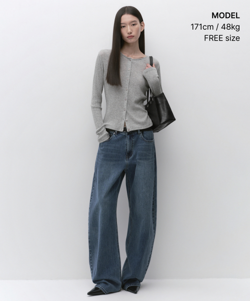 MUSINSA STANDARD WOMAN（ムシンサスタンダードウーマン）の「ウィメンズグロミットバゲットショルダーバッグ[ブラック]（ショルダーバッグ・レディース・その他・F）」の2枚目の写真