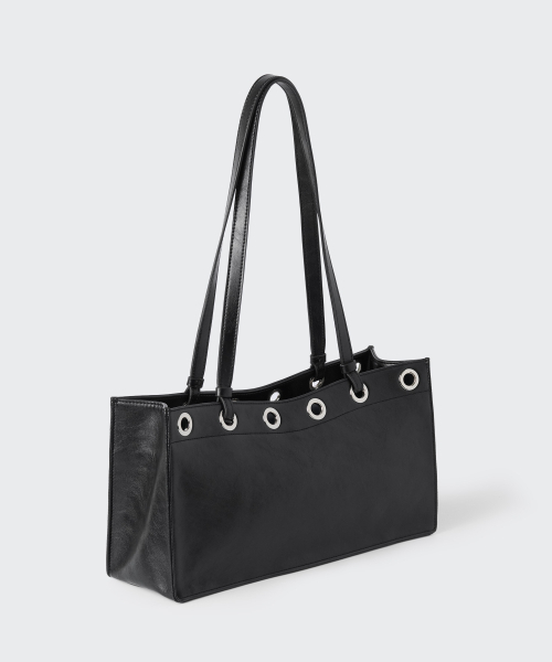 MUSINSA STANDARD WOMAN（ムシンサスタンダードウーマン）の「ウィメンズグロミットバゲットショルダーバッグ[ブラック]（ショルダーバッグ・レディース・その他・F）」の4枚目の写真