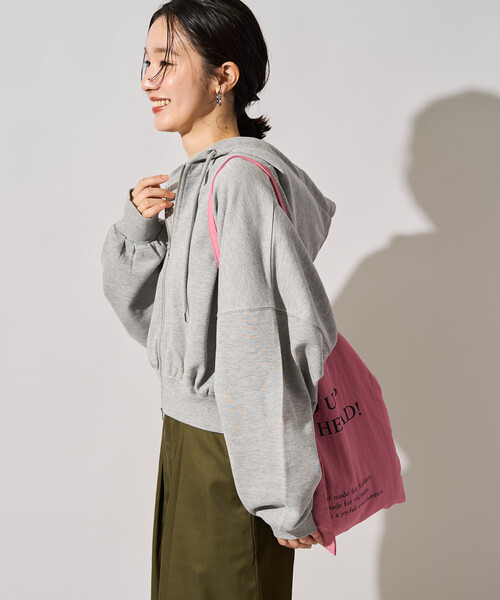FREAK'S STORE(フリークスストア)の「限定展開 ショート丈 ボリューム フルジップ パーカー(パーカー・レディース・ブラウン/グレー/チャコール/ナチュラル・フリ-)」の17枚目の写真