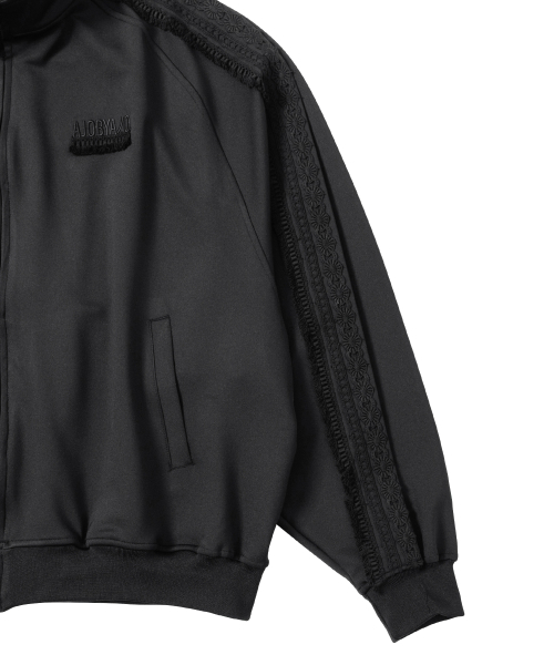 AJOBYAJO（アジョバイアジョ）の「Multi Lace Trim Raglan Track Jacket [BLACK]（ナイロンジャケット・レディース・その他・MEDIUM/LARGE/X-LARGE）」の4枚目の写真