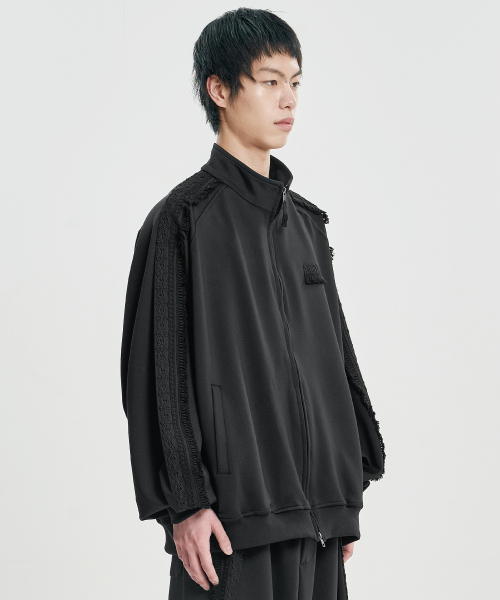 AJOBYAJO（アジョバイアジョ）の「Multi Lace Trim Raglan Track Jacket [BLACK]（ナイロンジャケット・レディース・その他・MEDIUM/LARGE/X-LARGE）」の9枚目の写真