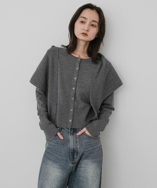 SENSE OF PLACE by URBAN RESEARCH(センスオブプレイスバイアーバンリサーチ)の「『洗濯可』スカーフツキニットカーディガン(カーディガン/ボレロ・レディース・レッド/ブラウン/アイボリー/グレー・ONE)」の5枚目の写真