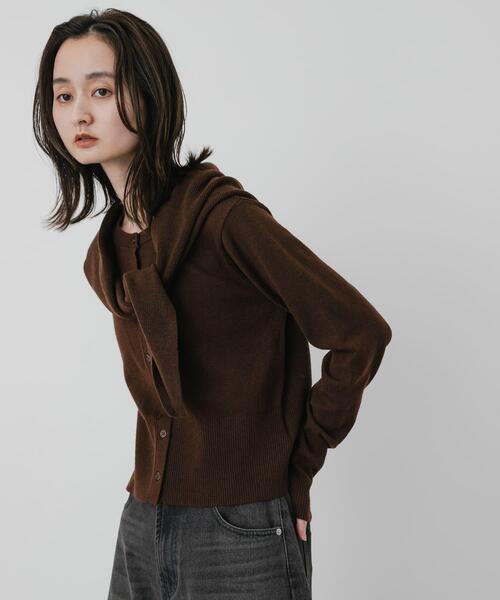 SENSE OF PLACE by URBAN RESEARCH(センスオブプレイスバイアーバンリサーチ)の「『洗濯可』スカーフツキニットカーディガン(カーディガン/ボレロ・レディース・レッド/ブラウン/アイボリー/グレー・ONE)」の20枚目の写真