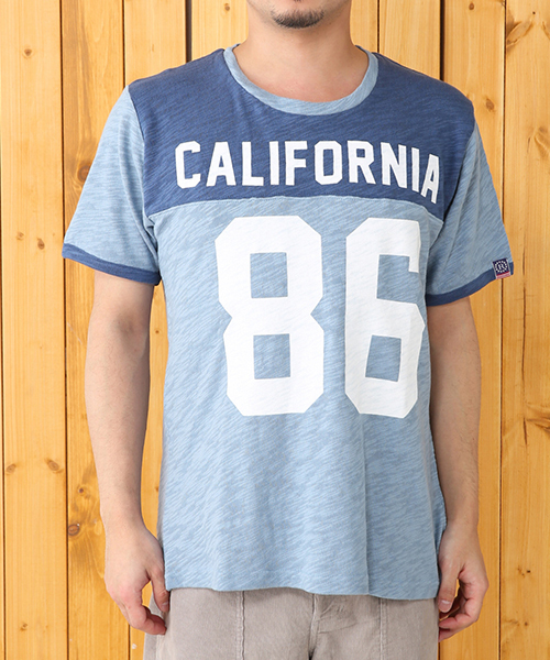 RODEO CROWNS WIDE BOWL(ロデオクラウンズワイドボウル)の「CA 86 フットボール Tシャツ(Tシャツ/カットソー・メンズ・ブルー/ダークブルー・X-LARGE/MEDIUM/LARGE)」の1枚目の写真