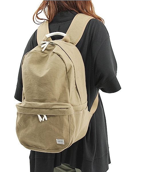 PORTER（ポーター）の「PORTER BEAT DAYPACK LARGE <B印 YOSHIDA SELECT>（バックパック/リュック・メンズ・ブラック/ベージュ/グリーン・ONE SIZE）」の21枚目の写真
