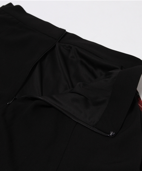 MOUSSY（マウジー）の「CHECK PANEL PLEATS SKIRT（スカート・レディース・レッド系その他/グリーン系その他・1/2）」の3枚目の写真