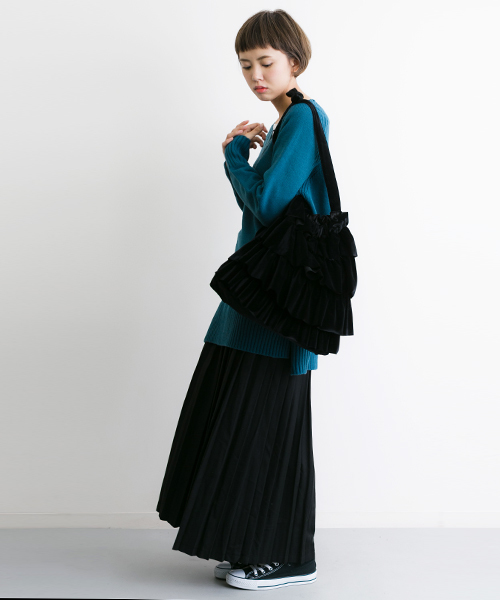 MERLOT（メルロー）の「ベロアティーアドバッグ2189（ショルダーバッグ・レディース・ブラック/ピンク/ベージュ/ブルー/ブラウン/イエロー・FREE）」の18枚目の写真