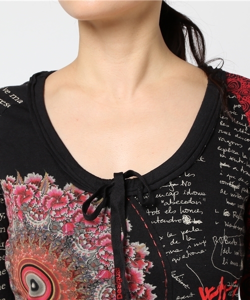 Desigual（デシグアル）の「「Desigual/デシグアル」Tシャツ（Tシャツ/カットソー・レディース・ブラック/グリーン系その他・SMALL/LARGE/X-LARGE/MEDIUM）」の11枚目の写真