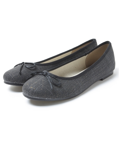 earth music&ecology（アースミュージックアンドエコロジー）の「RibbonFlat/Shoes（バレエシューズ・レディース・ブラック/レッド/アイボリー・SMALL/MEDIUM/LARGE/XS.P）」の3枚目の写真