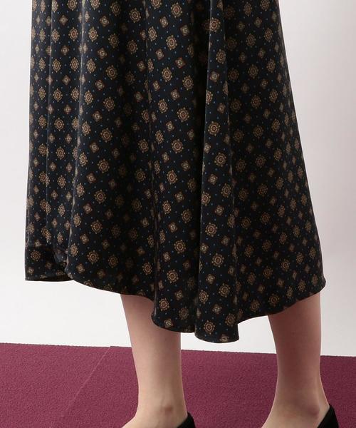 green label relaxing（グリーンレーベルリラクシング）の「CF モチーフプリント キャミワンピース ◆（ワンピース・レディース・レッド/ネイビー・FREE）」の12枚目の写真