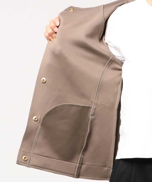 IEDIT（イディット）の「ＩＥＤＩＴ　上品リッチな　ストレッチポンチのスエードブルゾン（ブルゾン・レディース・グレイッシュベージュ/ベビーピンク・SMALL/MEDIUM/LARGE/X-LARGE/XX-LARGE）」の8枚目の写真