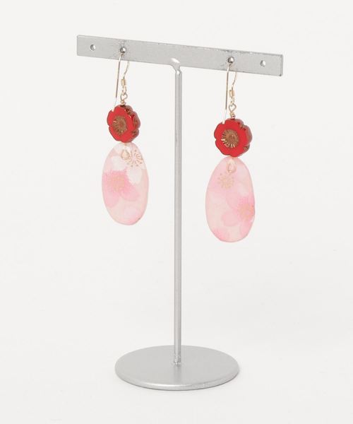 TONE SELECT GOODS(トーンセレクトグッズ)の「【そそ屋】友禅フラワーピアス(ピアス(両耳用)・レディース・レッド・FREE)」の2枚目の写真