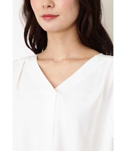 NATURAL BEAUTY BASIC（ナチュラルビューティーベーシック）の「<WEB限定>Ｖネックフロントタック半袖ブラウス（シャツ/ブラウス・レディース・ネイビー/イエロー/ライトグリーン/ホワイト系その他・SMALL/MEDIUM/LARGE）」の7枚目の写真