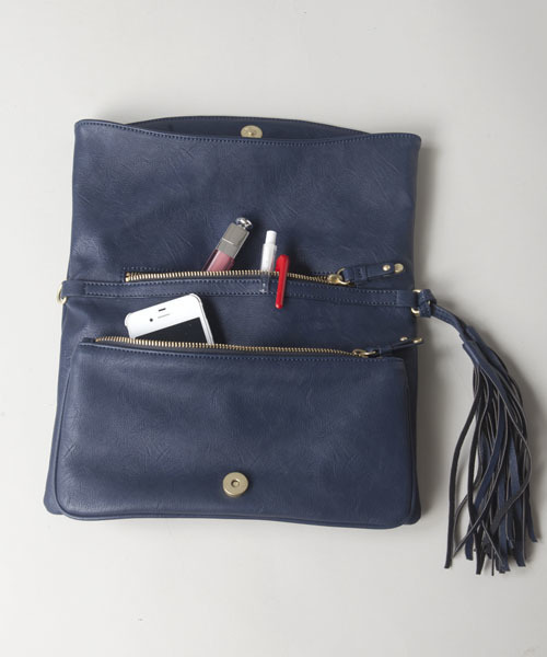 NANO universe（ナノユニバース）の「ショルダー付フリンジクラッチ（クラッチバッグ・レディース・ベージュ/ネイビー/イエロー・FREE）」の11枚目の写真