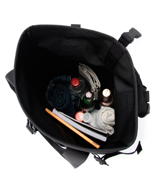 PORTER（ポーター）の「PORTER UNION RUCKSACK <B印 YOSHIDA SELECT>（バックパック/リュック・メンズ・ブラック・ONE SIZE）」の11枚目の写真