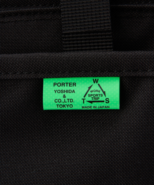 PORTER（ポーター）の「PORTER UNION RUCKSACK <B印 YOSHIDA SELECT>（バックパック/リュック・メンズ・ブラック・ONE SIZE）」の4枚目の写真