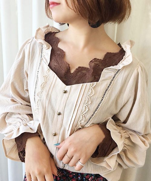 apres jour（アプレジュール）の「スカラップレースロングスリーブ【ZOZOTOWN限定アイテム】（Tシャツ/カットソー・レディース・オフホワイト/ブラック/ボルドー/ベージュ/モカ・フリー）」の3枚目の写真