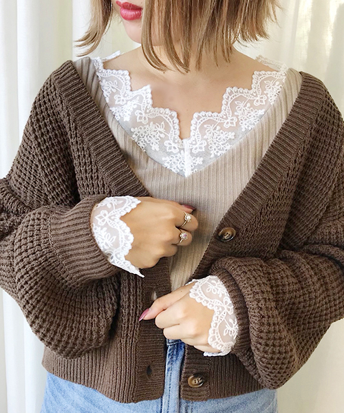 apres jour（アプレジュール）の「スカラップレースロングスリーブ【ZOZOTOWN限定アイテム】（Tシャツ/カットソー・レディース・オフホワイト/ブラック/ボルドー/ベージュ/モカ・フリー）」の11枚目の写真