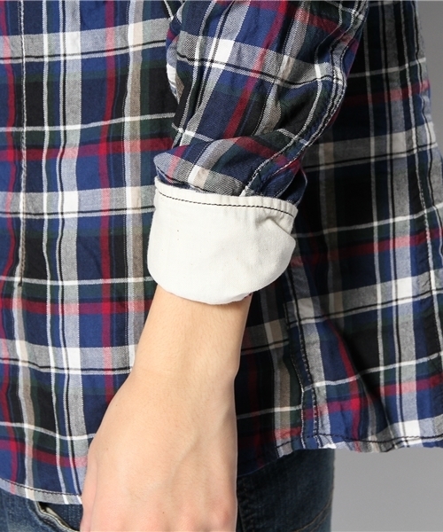 BEAMS（ビームス）の「□BEAMS / ビッグポケット タイトチェックシャツ　（シャツ/ブラウス・メンズ・ベージュ/レッド/ネイビー・SMALL/MEDIUM/LARGE/X-LARGE）」の9枚目の写真