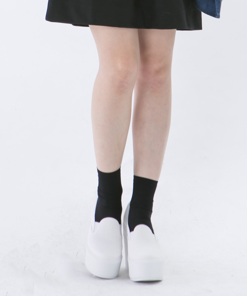 mystic（ミスティック）の「energie/73.65（パンプス・レディース・ホワイト/ブラック/グレー・39/38/37/36）」の2枚目の写真