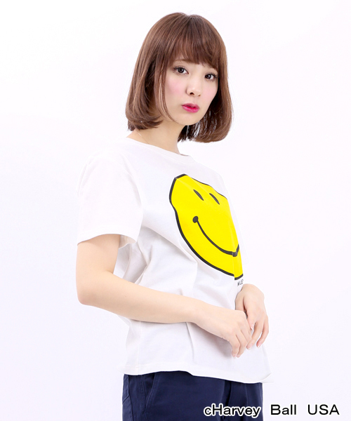 WEGO（ウィゴー）の「WEGO/smileyface　BIG半袖Tシャツ（Tシャツ/カットソー・レディース・オフホワイト/ブラック・FREE）」の2枚目の写真