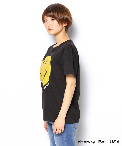 WEGO（ウィゴー）の「WEGO/smileyface　BIG半袖Tシャツ（Tシャツ/カットソー・レディース・オフホワイト/ブラック・FREE）」の6枚目の写真