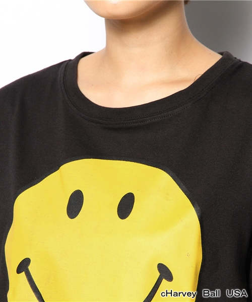 WEGO（ウィゴー）の「WEGO/smileyface　BIG半袖Tシャツ（Tシャツ/カットソー・レディース・オフホワイト/ブラック・FREE）」の7枚目の写真