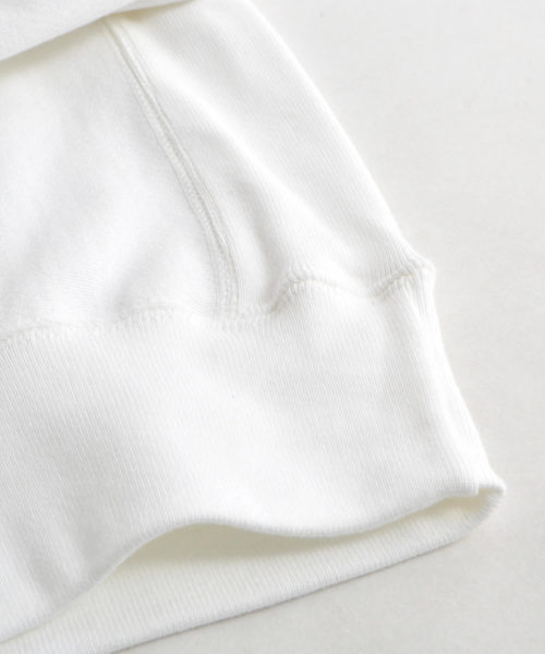 Champion（チャンピオン）の「Champion / チャンピオン GF70 RW CREW OVERSIZED（スウェット・メンズ・ホワイト/ブラック/グレー/ピンク・S/M/L）」の18枚目の写真