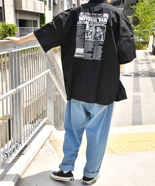 kutir(クティール)の「【ビッグシルエット】バックプリントシャツ(シャツ/ブラウス・メンズ・ホワイト/ブラック・MEDIUM/LARGE)」の7枚目の写真