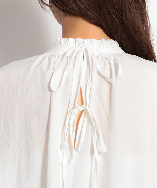 niko and...（ニコアンド）の「後ろリボンハイネックブラウス（シャツ/ブラウス・レディース・ブラック/ベージュ/オフホワイト・MEDIUM/LARGE）」の13枚目の写真