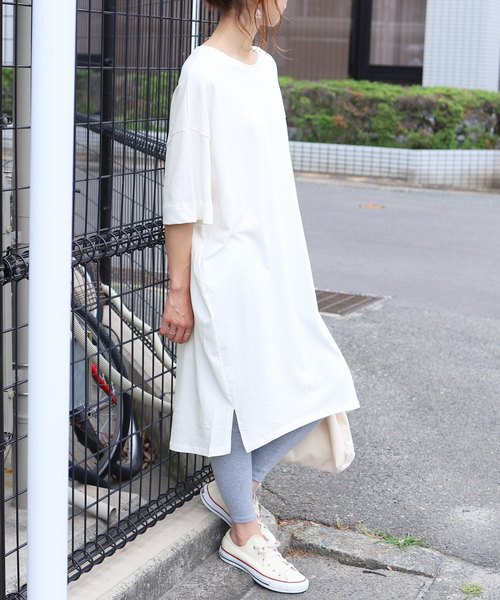 reca（レカ）の「ビッグシルエットTシャツワンピース（チュニック・レディース・ホワイト/モカ/ベージュ/ブラック/カーキ・FREE）」の9枚目の写真