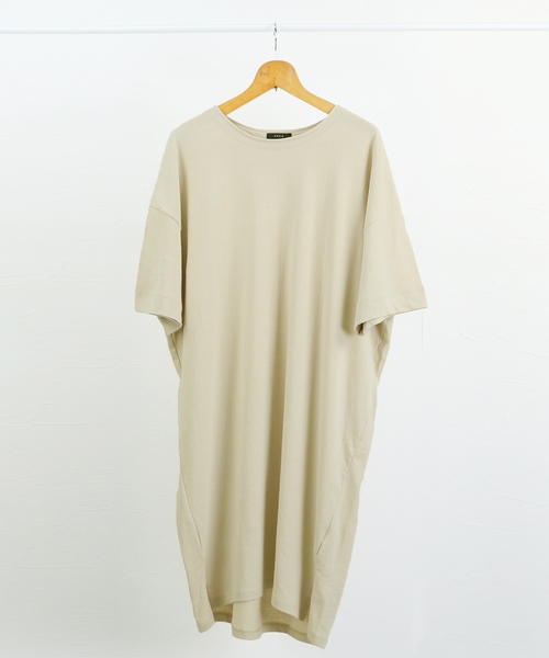 reca（レカ）の「ビッグシルエットTシャツワンピース（チュニック・レディース・ホワイト/モカ/ベージュ/ブラック/カーキ・FREE）」の17枚目の写真