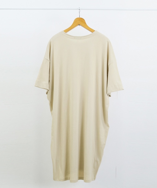 reca（レカ）の「ビッグシルエットTシャツワンピース（チュニック・レディース・ホワイト/モカ/ベージュ/ブラック/カーキ・FREE）」の8枚目の写真