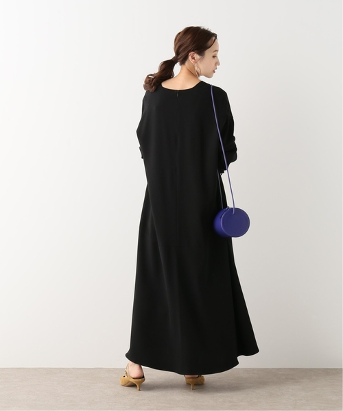 journal standard L'essage(ジャーナルスタンダードレサージュ)の「バックサテンVネックワンピース(ワンピース・レディース・ブラック/ピンク系その他・FREE)」の8枚目の写真