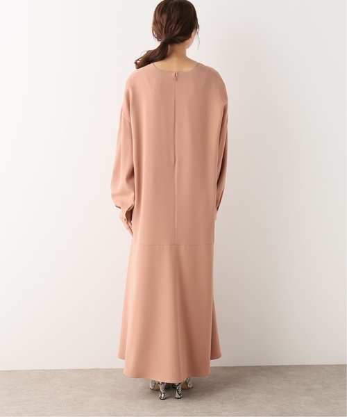 journal standard L'essage(ジャーナルスタンダードレサージュ)の「バックサテンVネックワンピース(ワンピース・レディース・ブラック/ピンク系その他・FREE)」の13枚目の写真