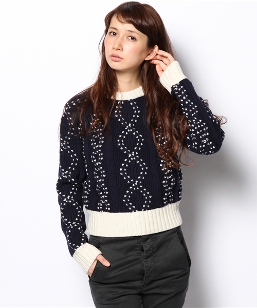 Ray BEAMS（レイビームス）の「YMC / クロップド ケーブルニット（ニット/セーター・レディース・ネイビー・ONE SIZE）」の9枚目の写真