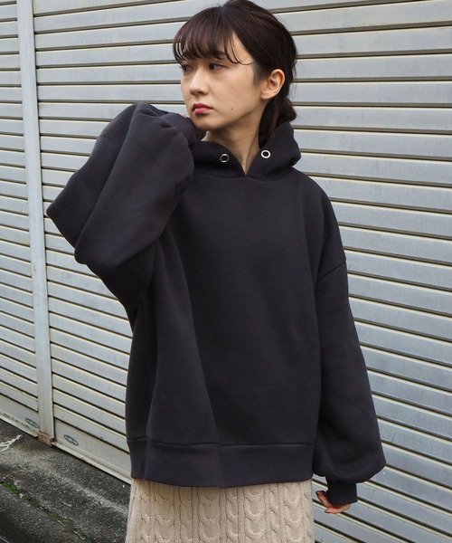 tiptop(ティップトップ)の「裏起毛オーバルロゴフーディ(パーカー・レディース・ブラック/エンジ/アイボリー/ダークグレー・FREE)」の5枚目の写真