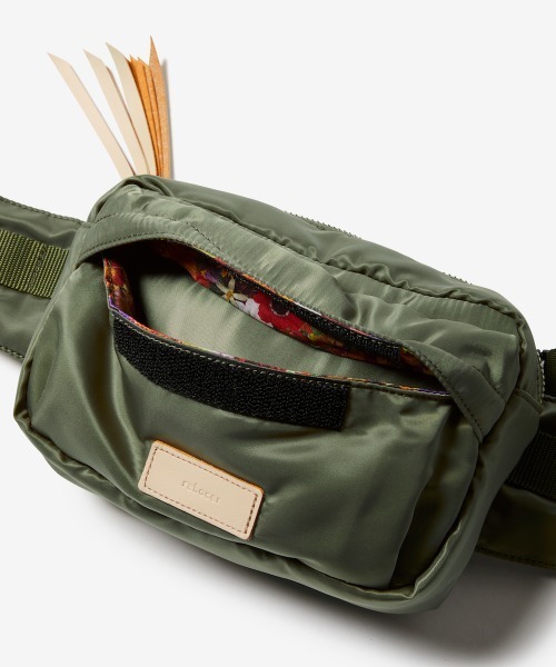 rehacer（レアセル）の「rehacer Square box Waist bag Made in Japan/ スクエア ボックス