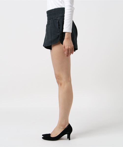 Hurley (ハーレー)の「W HRLY SUNSET BEACH SHORT CK6735(その他パンツ・レディース・ブラック・XS/S)」の3枚目の写真
