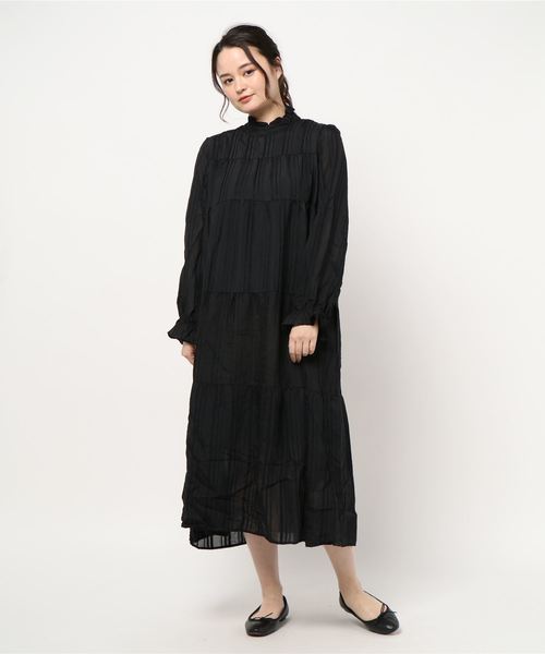 KOBE LETTUCE（コウベレタス）の「ティアードハイネックマキシワンピース（ワンピース・レディース・ミント/オフホワイト/ブラック/ネイビー・FREE）」の11枚目の写真