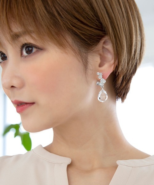 colleca la(コレカラ)の「ドットとペアシェイプのピアス(ピアス(両耳用)・レディース・ゴールド/シルバー・フリ-)」の4枚目の写真
