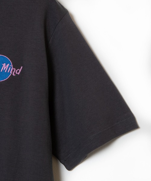 WEGO（ウィゴー）の「WEGO/サークルロゴ刺繍Tシャツ（Tシャツ/カットソー・メンズ・アイボリー/スミクロ・SMALL/MEDIUM/LARGE）」の15枚目の写真