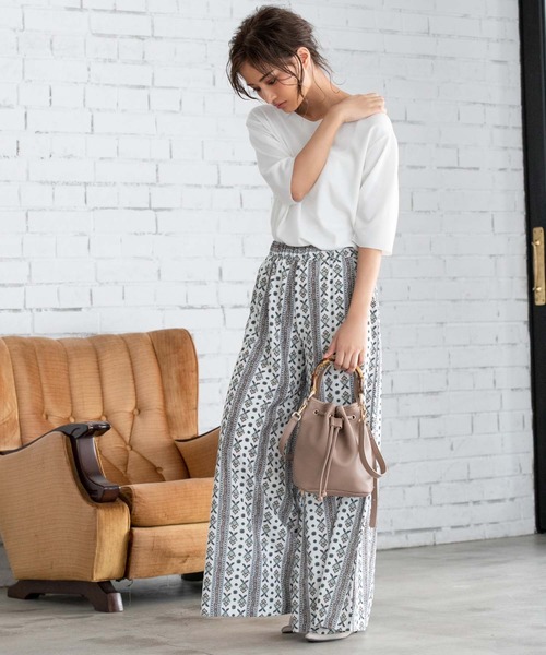 Edit Sheen(エディットシーン)の「バンブーハンドル巾着ハンドバッグ(ハンドバッグ・レディース・ブラック/ベージュ・FREE)」の13枚目の写真