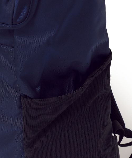 BURTON(バートン)の「BURTON: WESTFALL 2.0 23L バックパック(バックパック/リュック・メンズ・ブラック/ネイビー・ONE SIZE)」の5枚目の写真